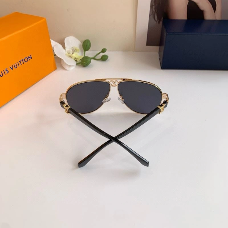 Vibrant Louis Vuitton Sunglasses 280670