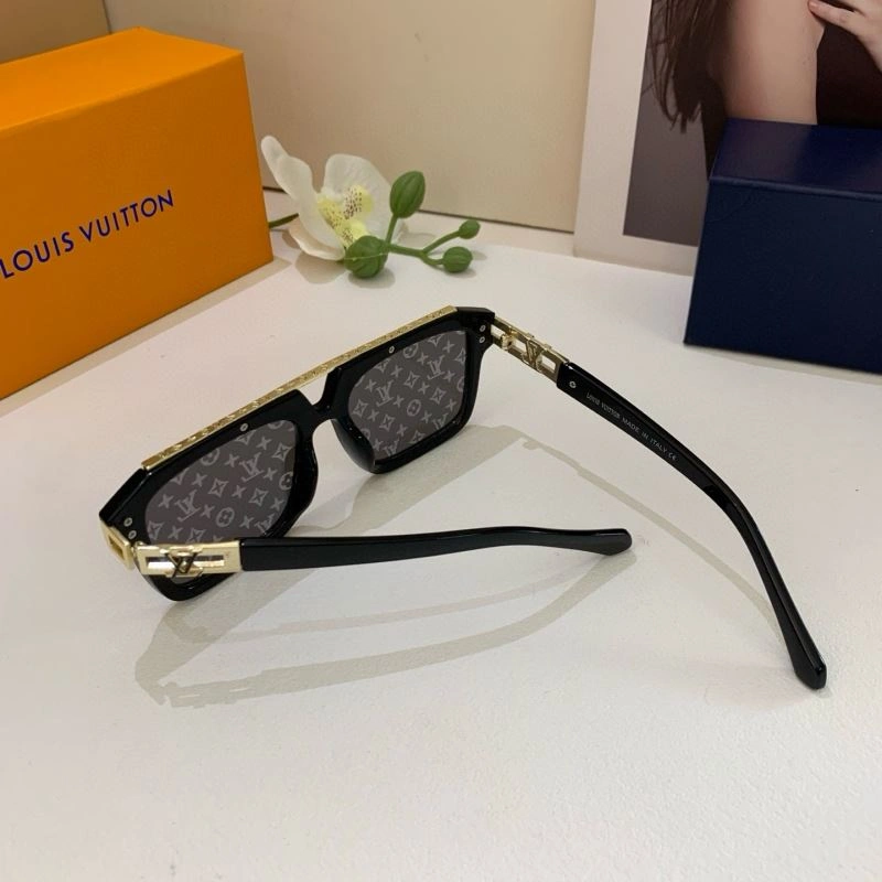 Louis Vuitton Sunglasses ComfortFit 280647