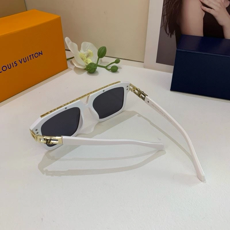 Attractive Louis Vuitton Sunglasses 280654