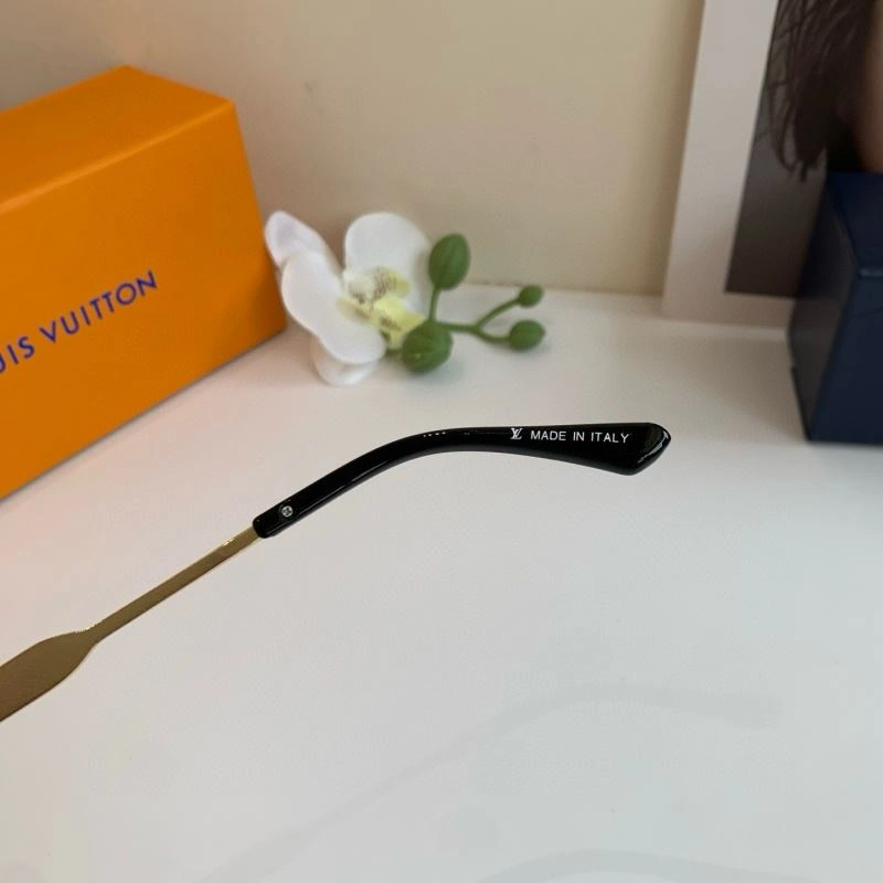 Louis Vuitton Sunglasses ComfortFit 280669