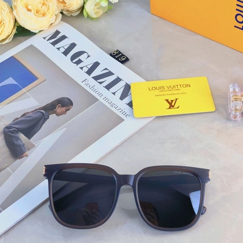 Louis Vuitton Sunglasses Packable 280676