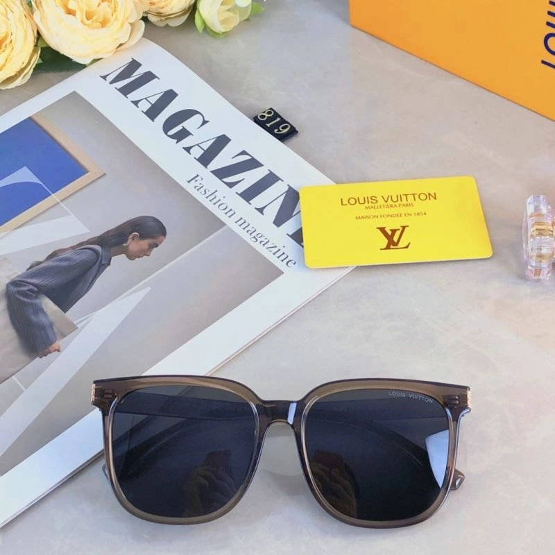 Louis Vuitton Sunglasses Packable 280676