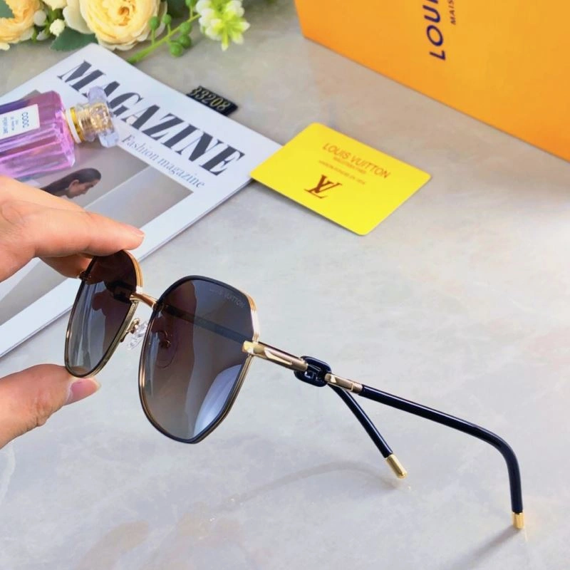 Supportive Louis Vuitton Sunglasses 280662