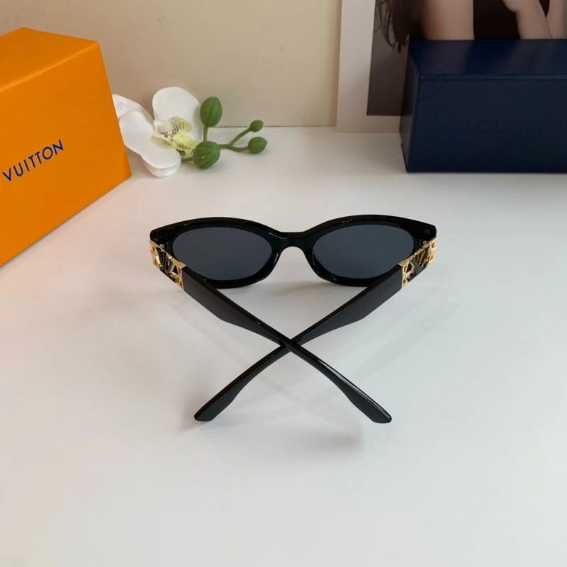 StreetReady Louis Vuitton Sunglasses 280651