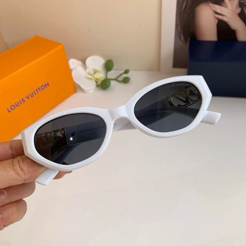 Louis Vuitton Sunglasses Unique 280645