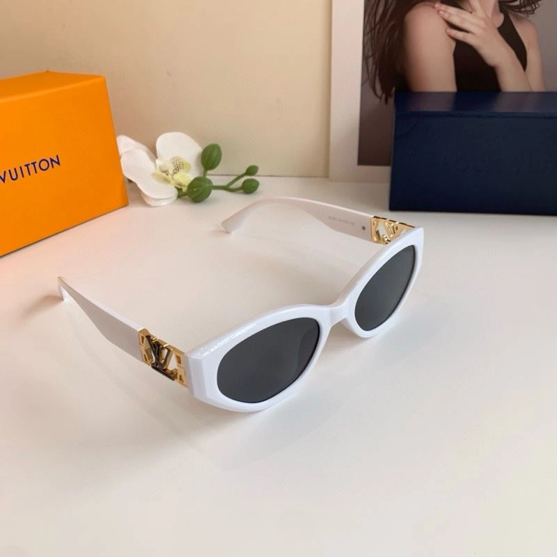 Louis Vuitton Sunglasses Unique 280645