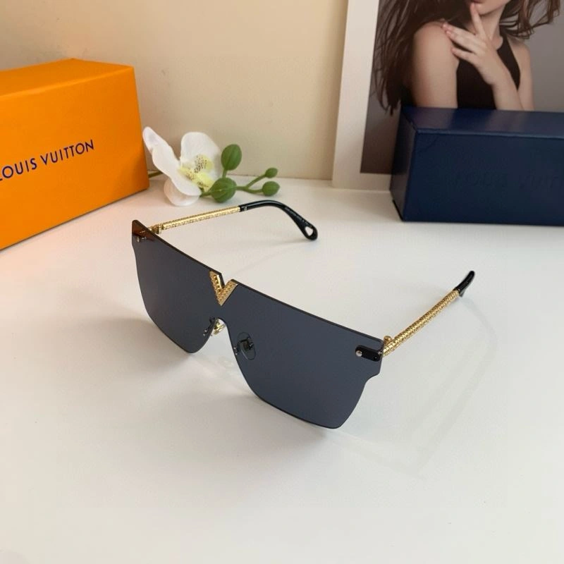 Supportive Louis Vuitton Sunglasses 280640