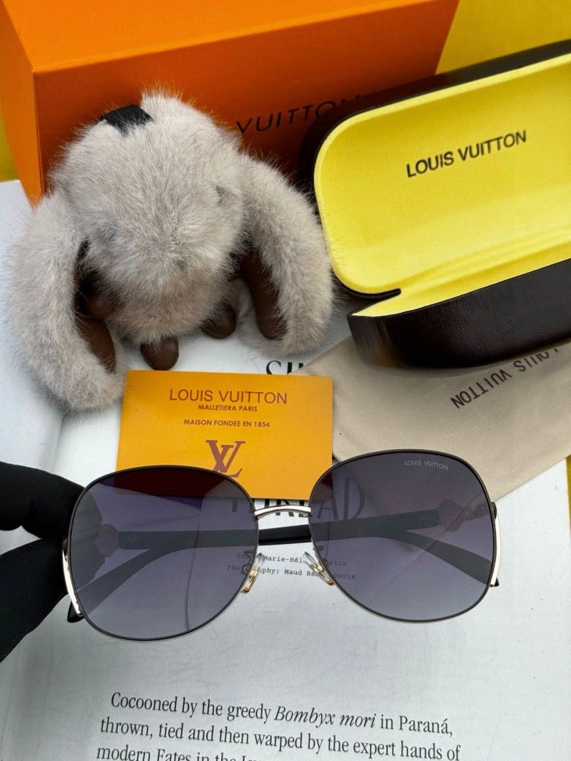 Louis Vuitton Sunglasses Seasonal 280639