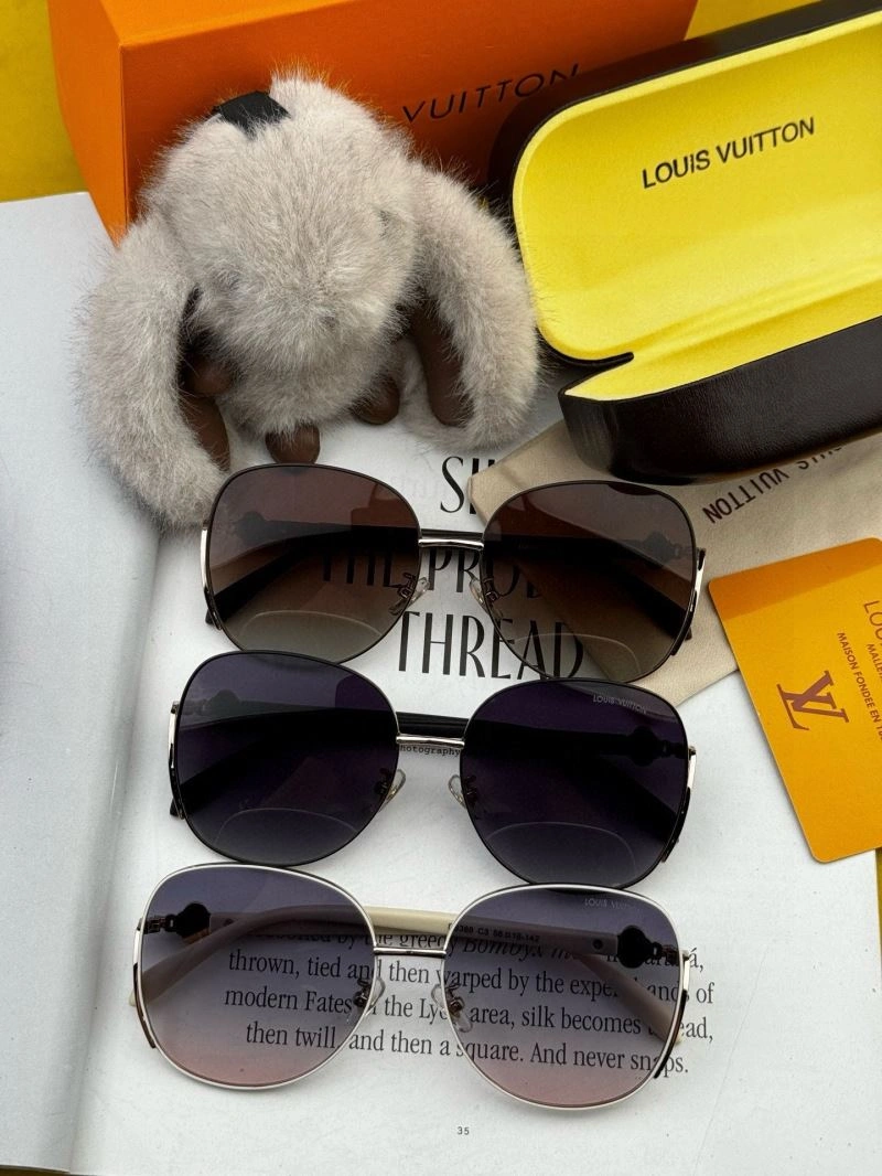 Louis Vuitton Sunglasses Seasonal 280639