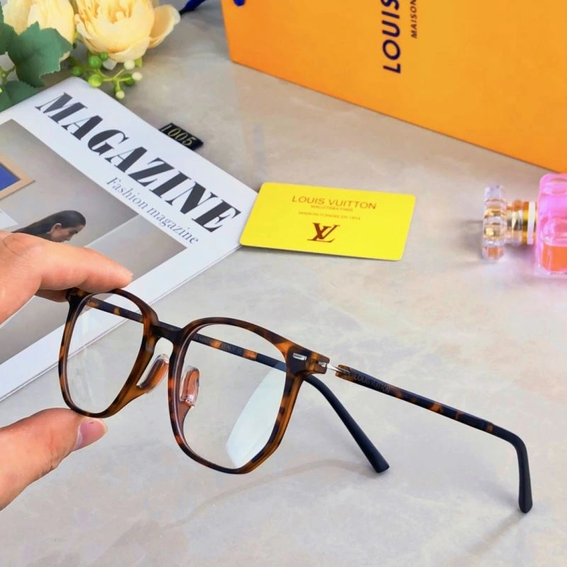 Louis Vuitton Sunglasses Sporty 280620