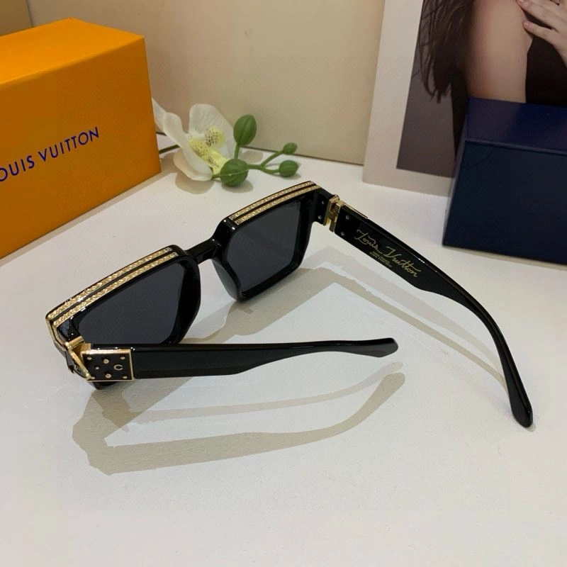 Louis Vuitton Sunglasses WeatherProof 280619