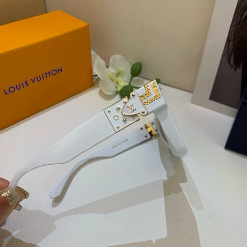 Louis Vuitton Sunglasses Breathable 280612