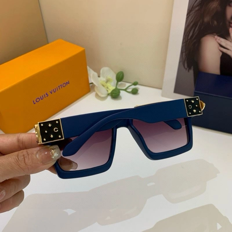 Louis Vuitton Sunglasses Effortless 280608
