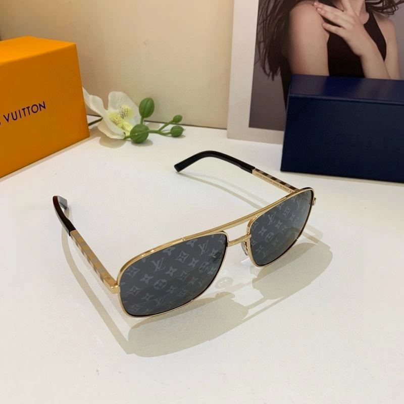 Unisex Louis Vuitton Sunglasses 280609