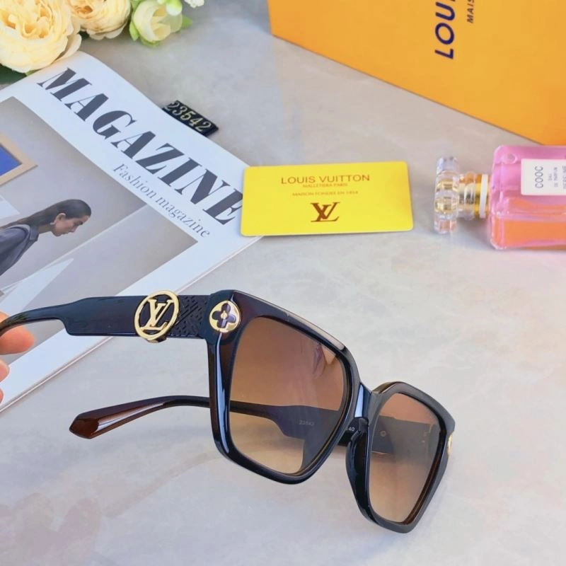 Louis Vuitton Sunglasses Breathable 280607