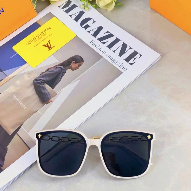 Casual Louis Vuitton Sunglasses 280633