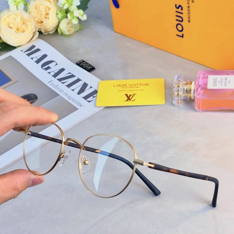 Louis Vuitton Sunglasses Fashionable 280621