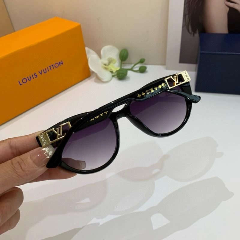 Louis Vuitton Sunglasses GoAnywhere 280611