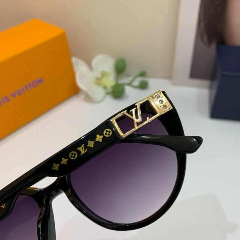 Louis Vuitton Sunglasses GoAnywhere 280611