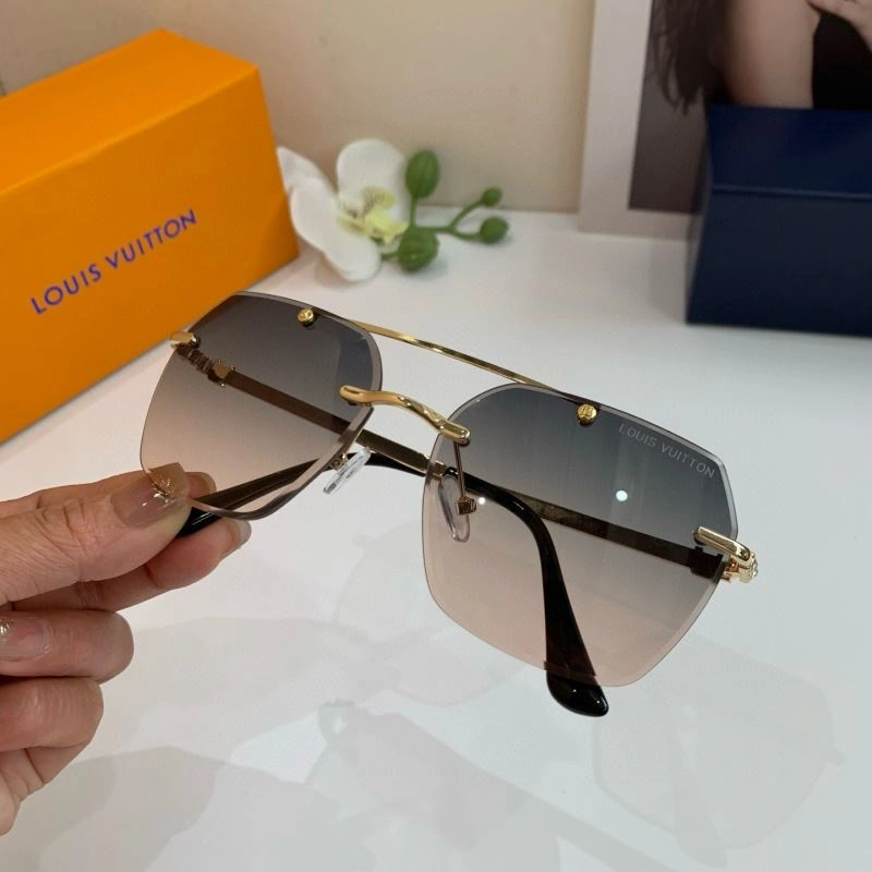Louis Vuitton Sunglasses FreshLook 280605