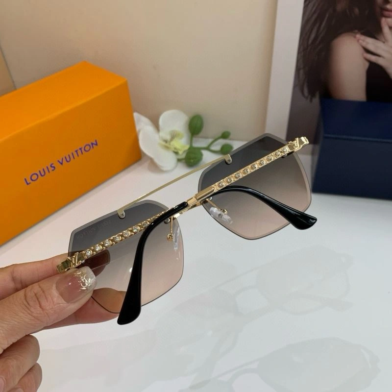Louis Vuitton Sunglasses FreshLook 280605