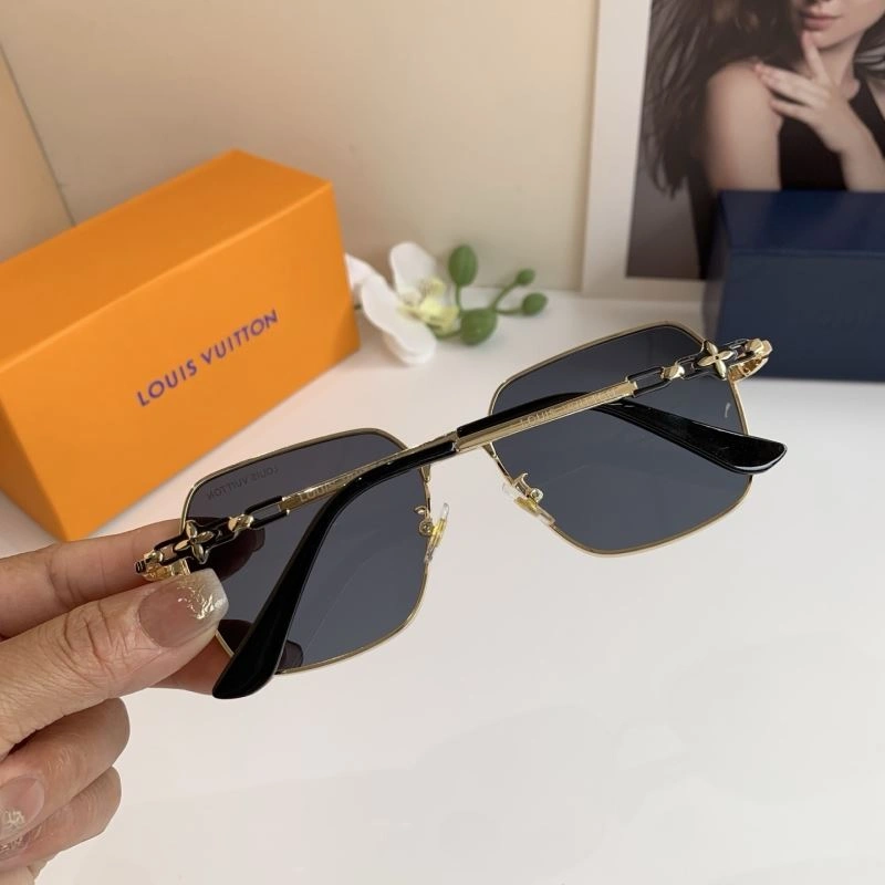 Casual Louis Vuitton Sunglasses 280603
