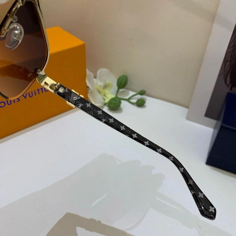 Louis Vuitton Sunglasses RelaxedFit 280601