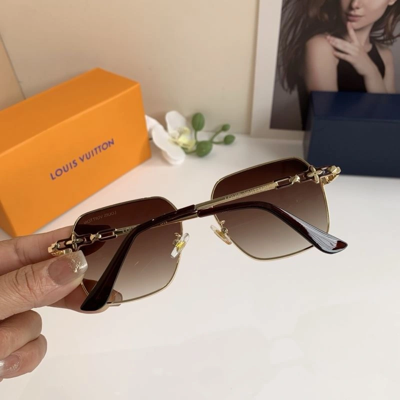RelaxedFit Louis Vuitton Sunglasses 280600
