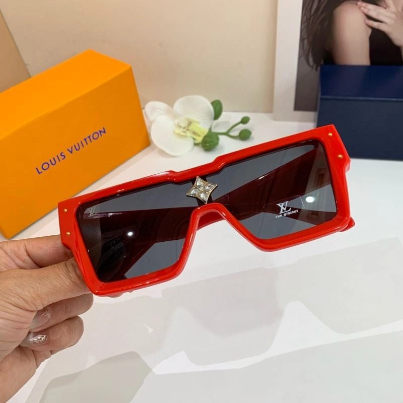 Louis Vuitton Sunglasses Vibrant 280596