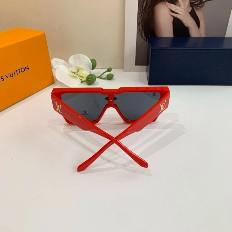 Louis Vuitton Sunglasses Vibrant 280596