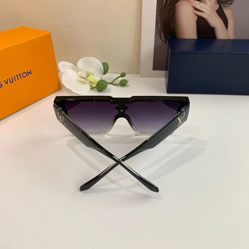 Unique Louis Vuitton Sunglasses 280595