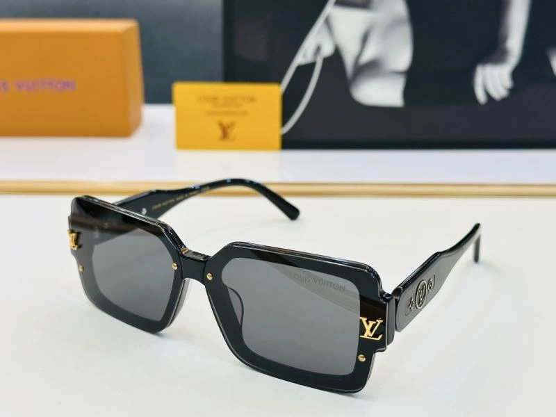 Louis Vuitton Sunglasses Practical 280594
