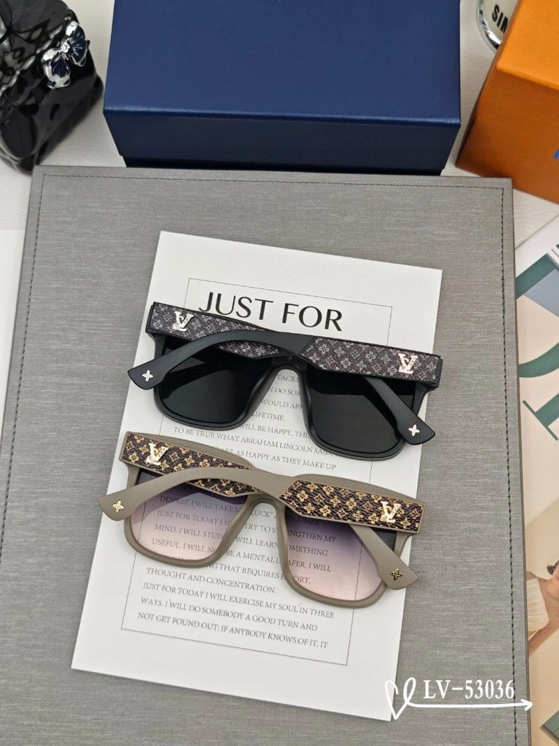 Sporty Louis Vuitton Sunglasses 280586