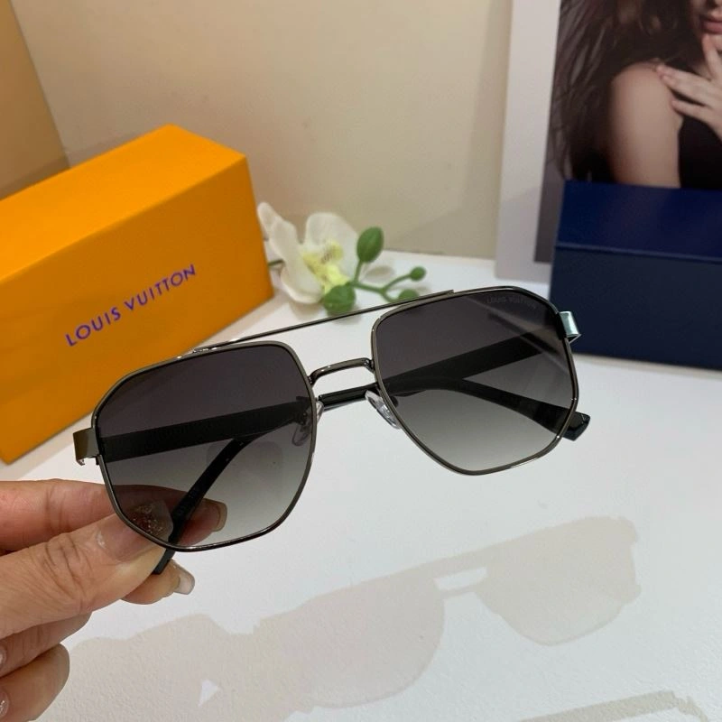 Louis Vuitton Sunglasses Resilient 280579