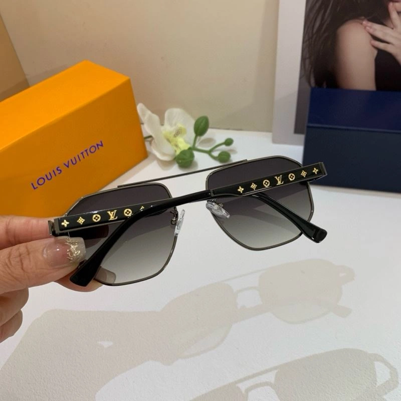 Louis Vuitton Sunglasses Resilient 280579