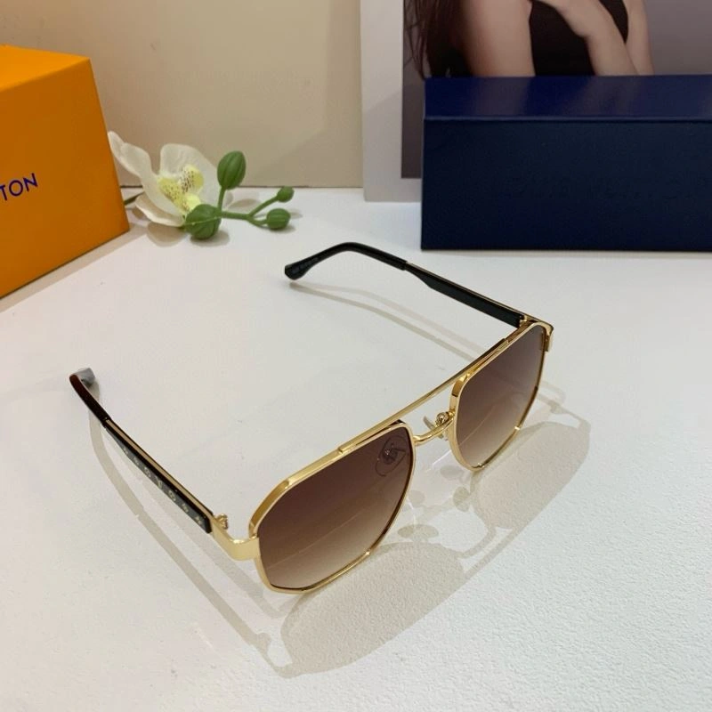 Louis Vuitton Sunglasses Classic 280568
