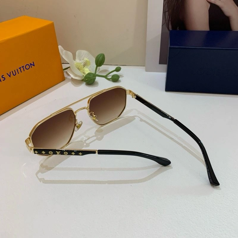 Louis Vuitton Sunglasses Classic 280568