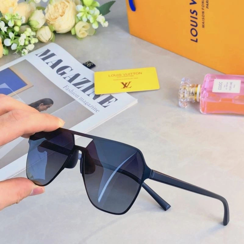 Louis Vuitton Sunglasses Breathable 280592