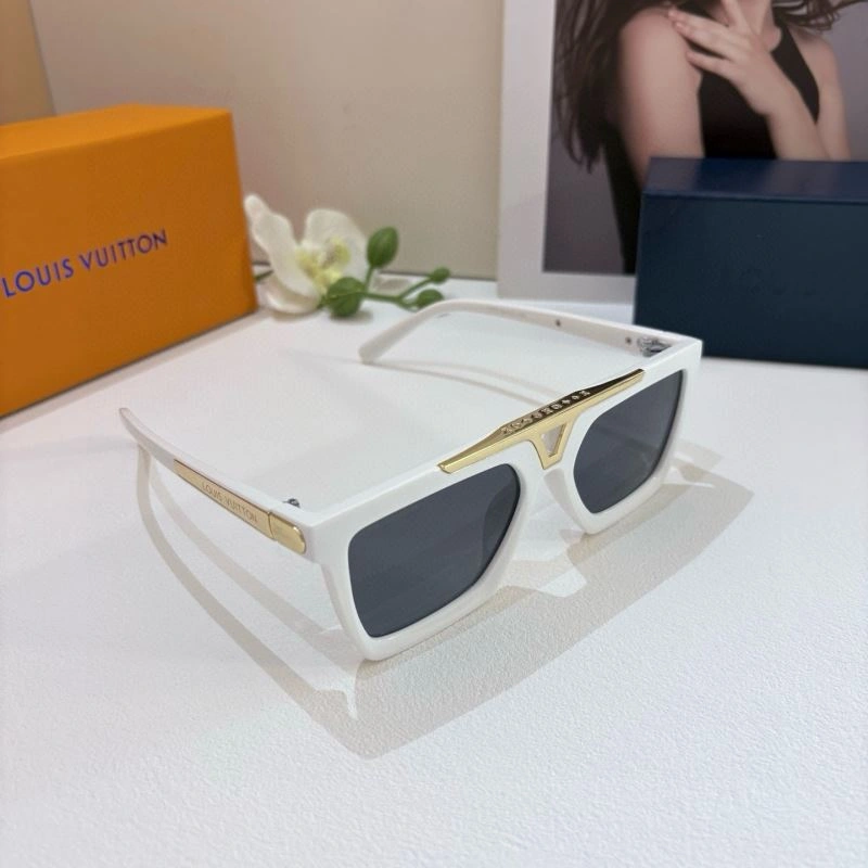 Louis Vuitton Sunglasses Bright 280577