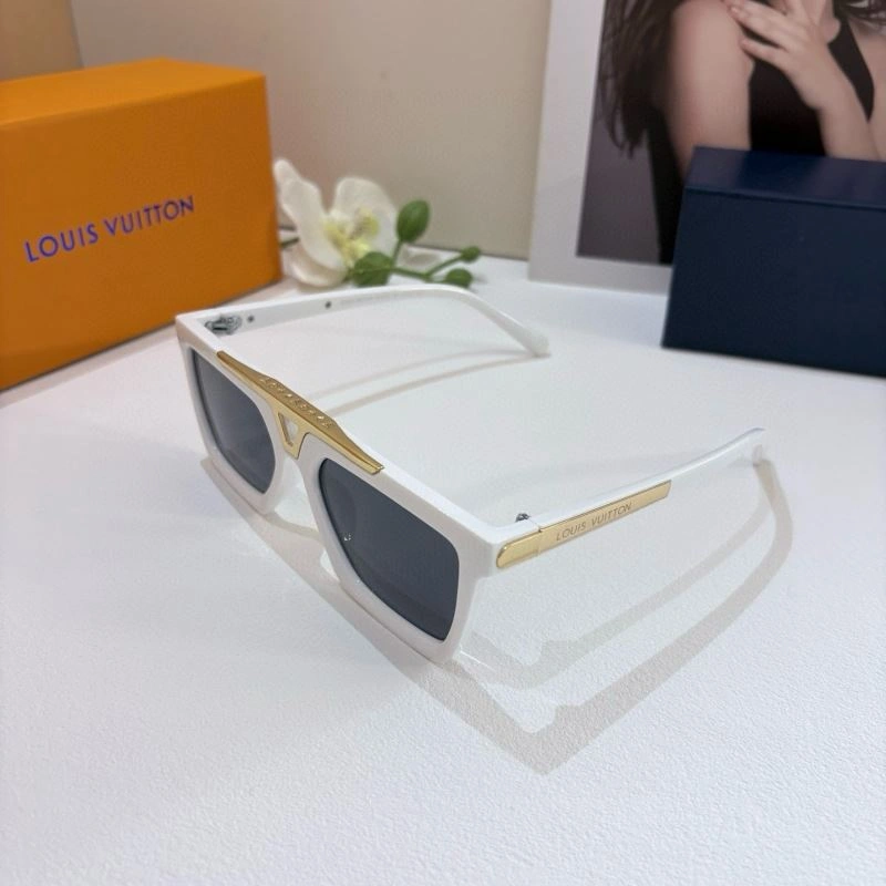 Louis Vuitton Sunglasses Bright 280577