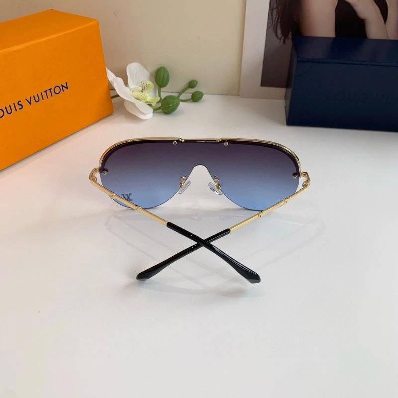 Louis Vuitton Sunglasses Sporty 280565