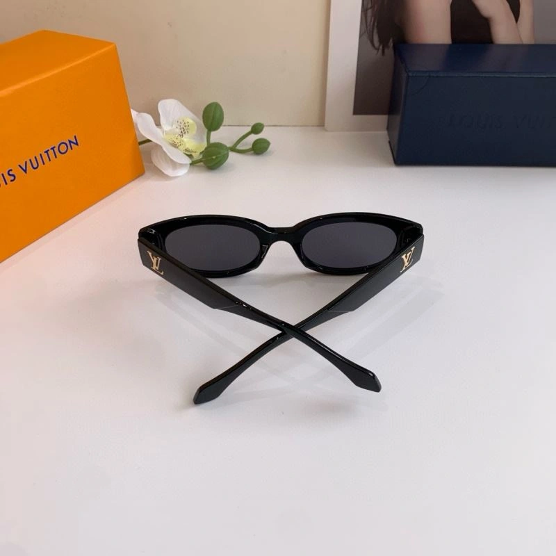 NewStyle Louis Vuitton Sunglasses 280564