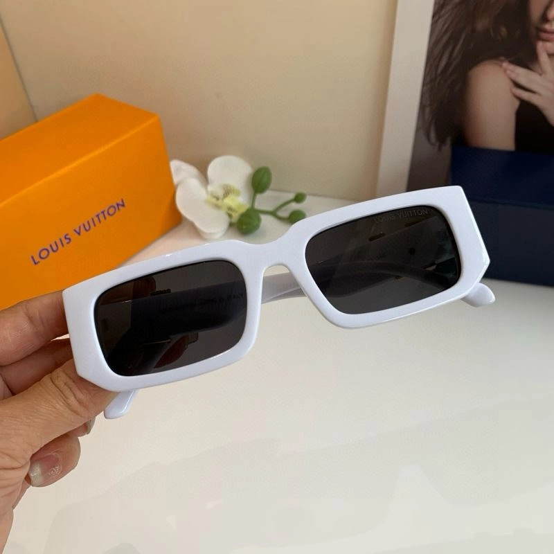 Louis Vuitton Sunglasses Breathable 280558