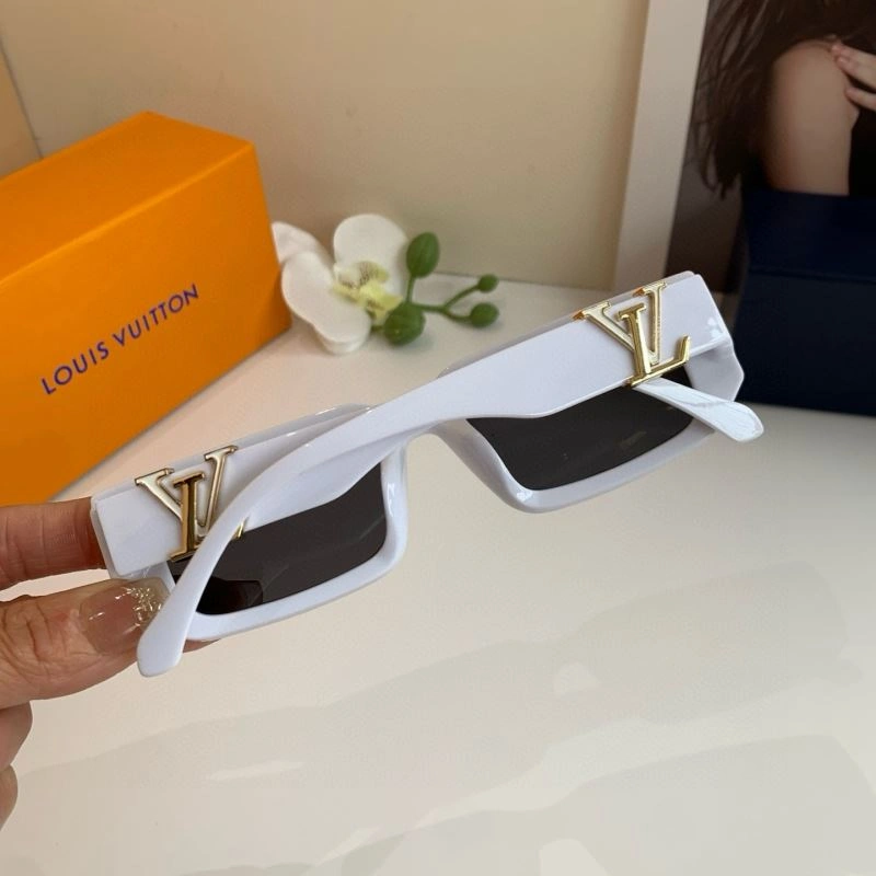 Louis Vuitton Sunglasses Breathable 280558