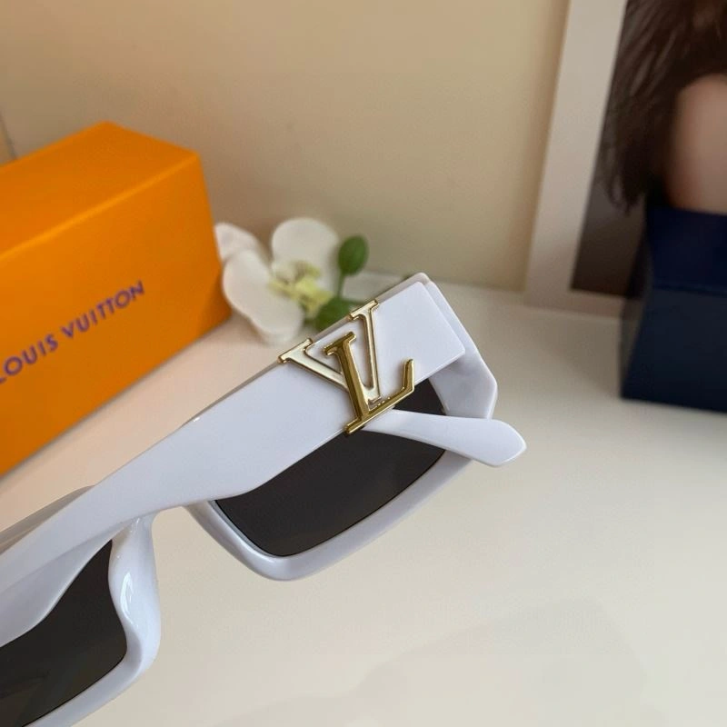 Louis Vuitton Sunglasses Breathable 280558