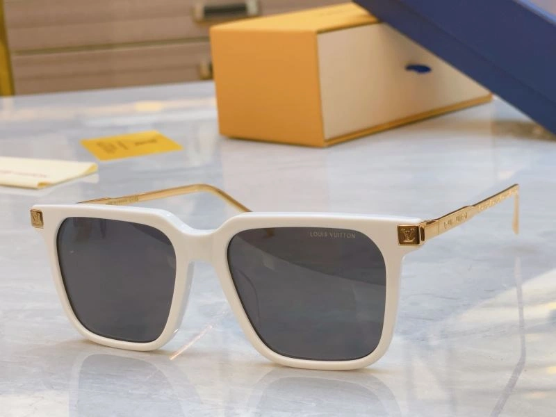 Louis Vuitton Sunglasses Lightweight 280556