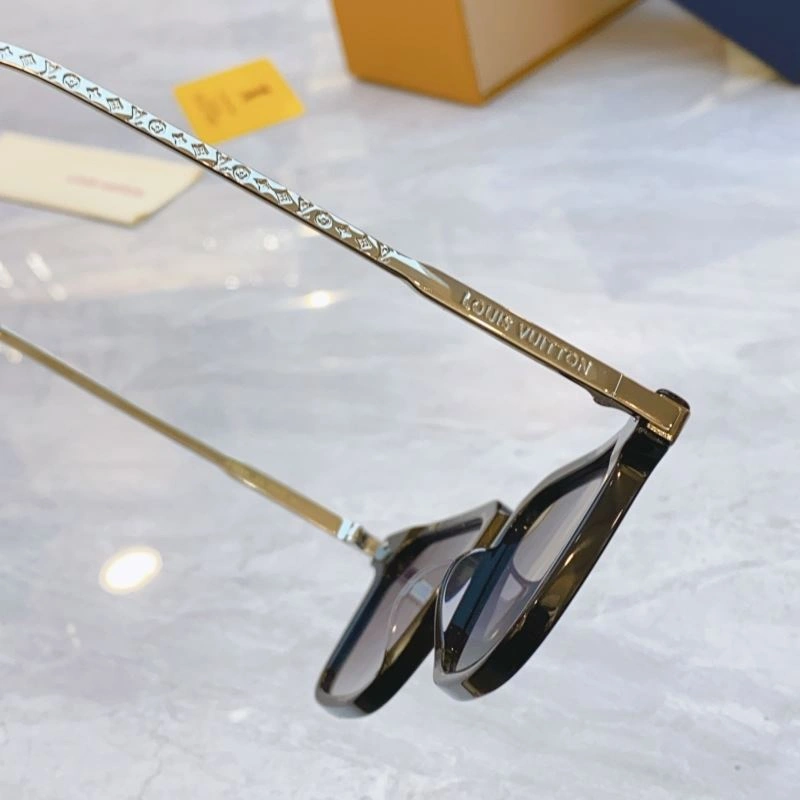 Louis Vuitton Sunglasses Lightweight 280556