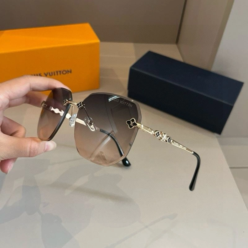 Louis Vuitton Sunglasses Efficient 280554