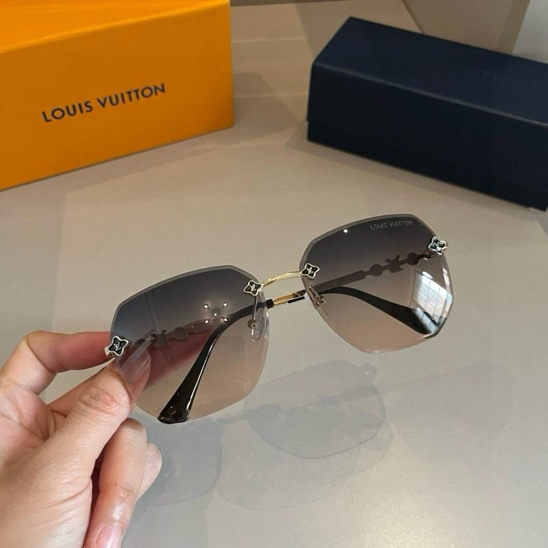 Louis Vuitton Sunglasses Efficient 280554