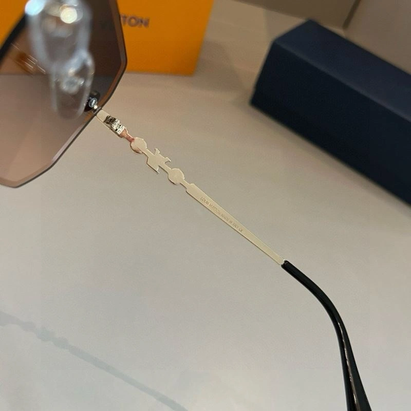 Louis Vuitton Sunglasses Efficient 280554